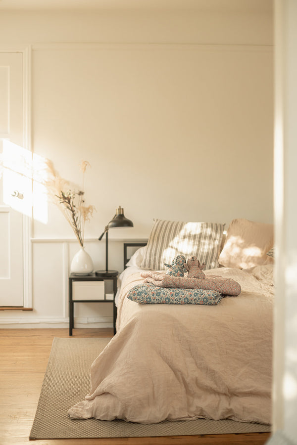 Louelle. Bunny | Liberty 'Betsy' Blue