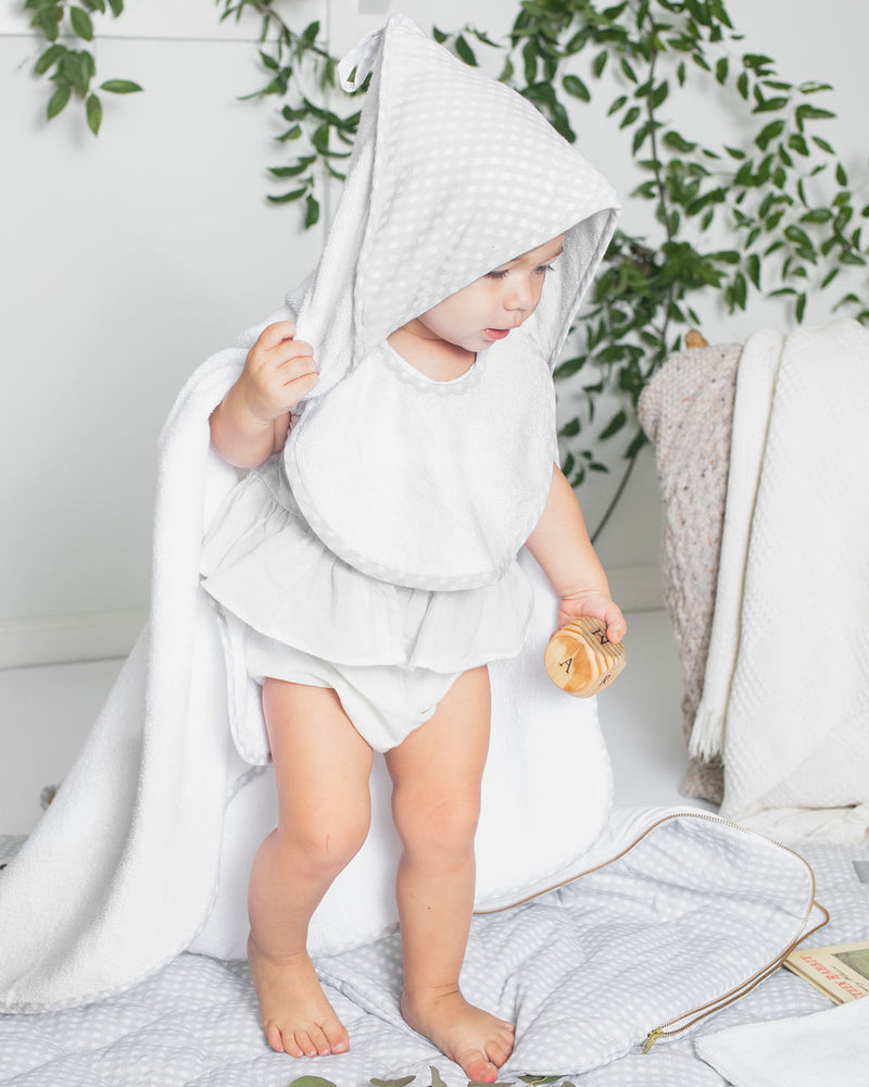 Hooded towel and wash glove | grey gingham